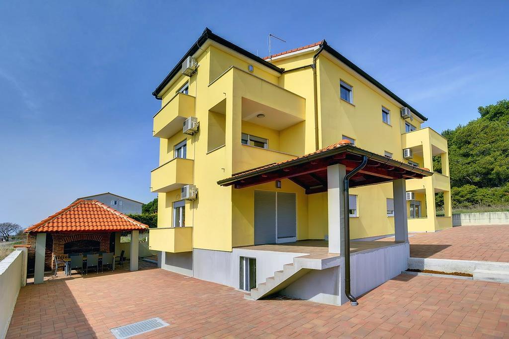 Apartments Kralj Medulin Exterior foto